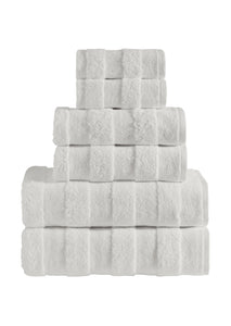 Luxurious ivory bath towels from SaaSoh Apogee Collection, showing a set of six soft and plush bath towels.