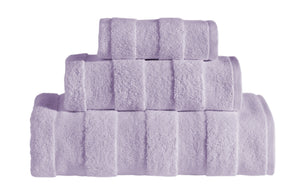 Luxurious SaaSoh Apogee Collection Orchid bath towel with soft, plush fabric and elegant design for a stylish bathroom.